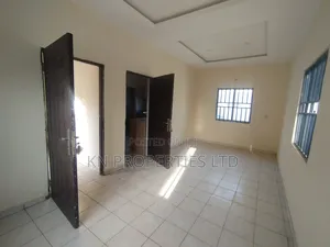2bdrm Bungalow in Lubge, Lugbe District for rent