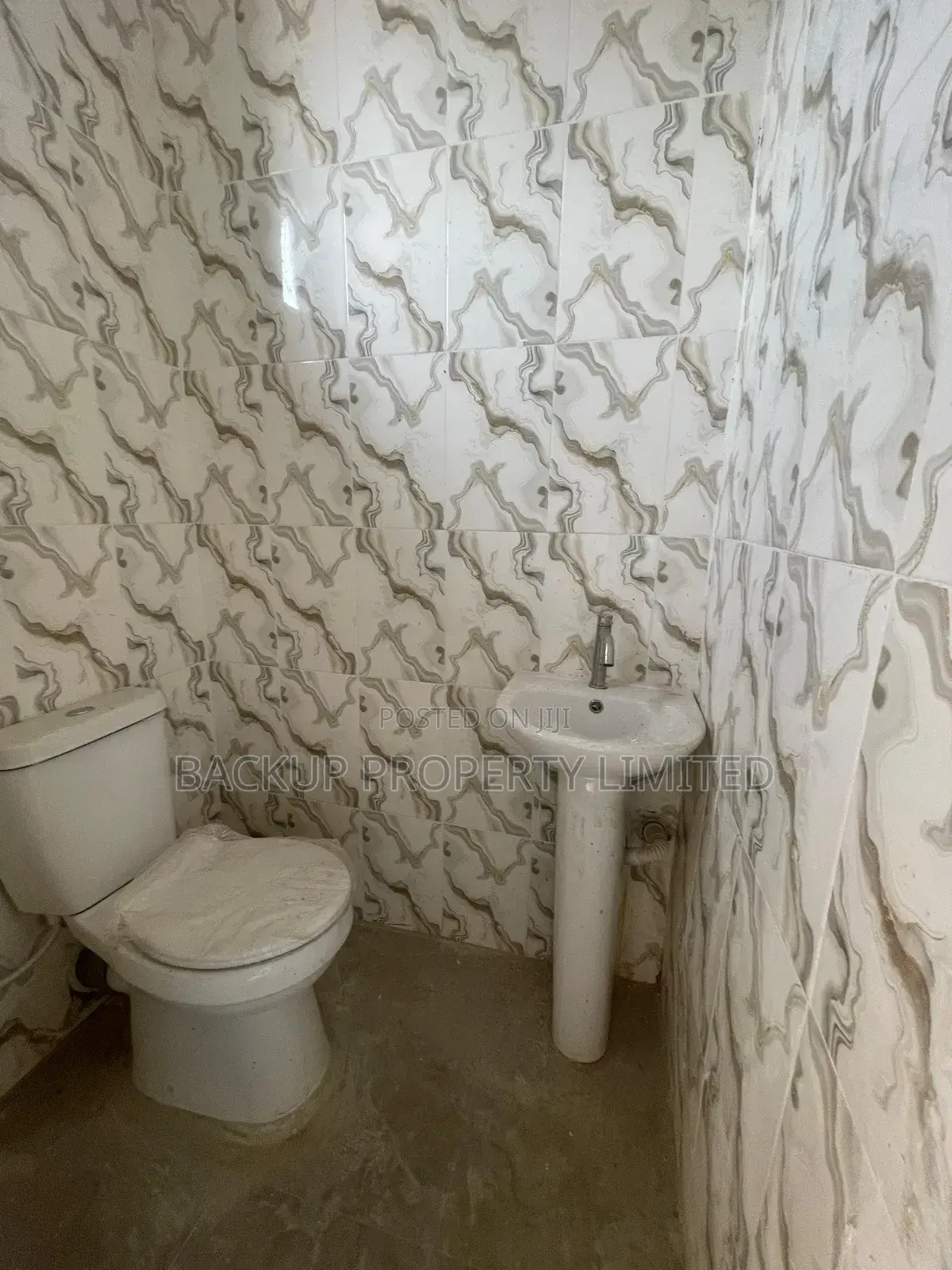 Mini Flat in Yaba for sale