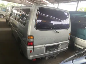 Mitsubishi L300 2002 Grey