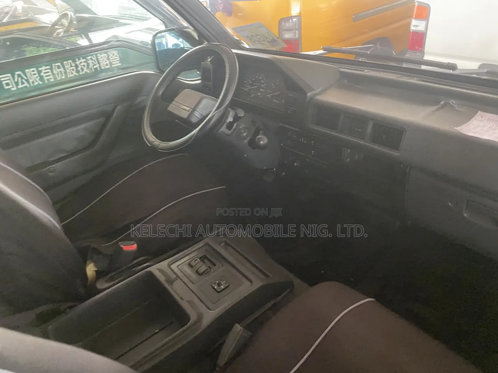Mitsubishi L300 2002 Grey