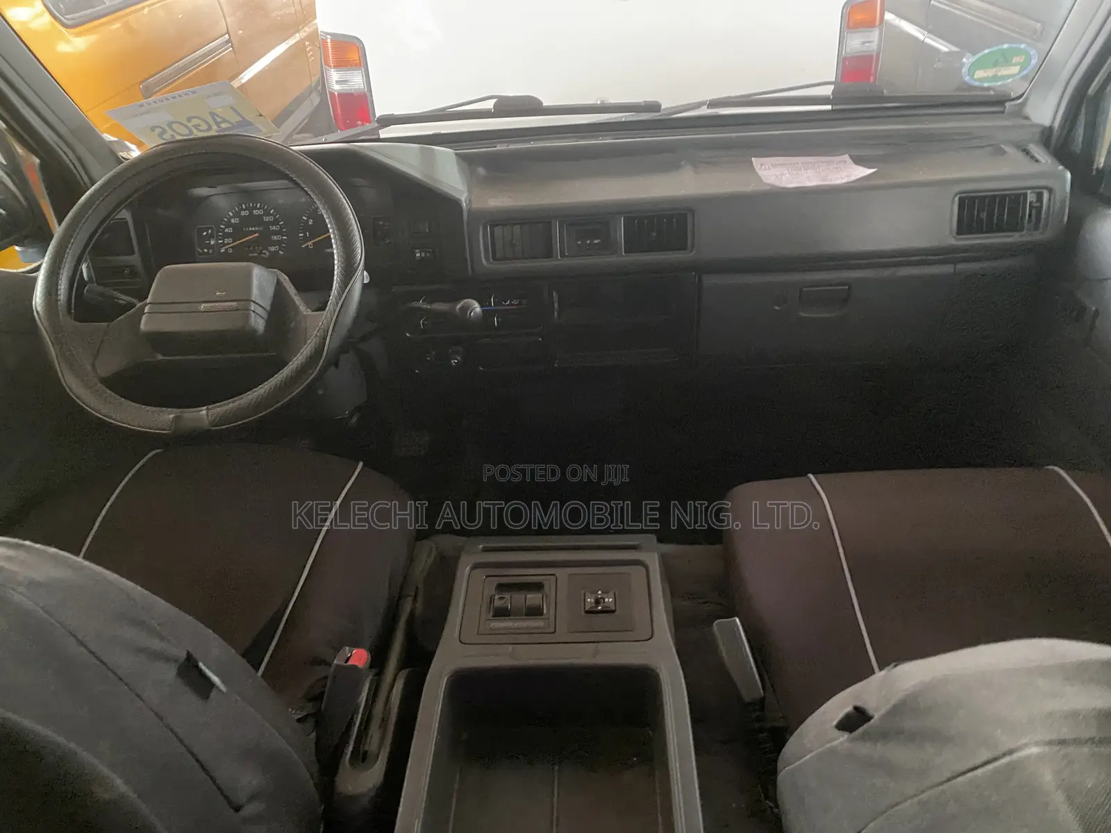 Mitsubishi L300 2002 Grey
