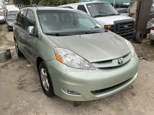 Toyota Sienna XLE AWD 2006 Green