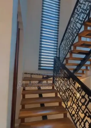4bdrm Duplex in Estate, Ibadan for sale