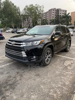 Toyota Highlander XLE V6 4x2 (3.5L 6cyl 6A) 2016 Black