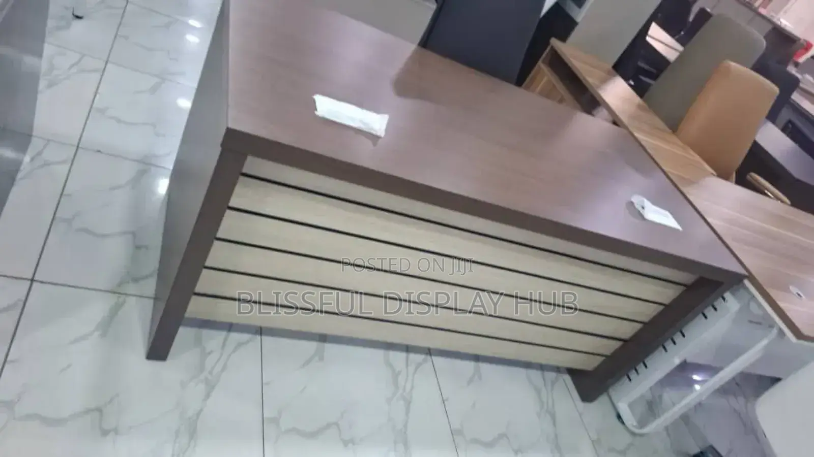 1.8 Meter Table