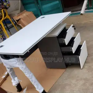 1.8 Meter Table