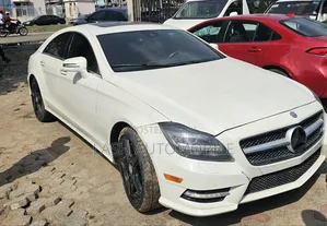 Mercedes-Benz C300 2015 White