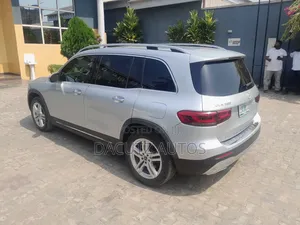 Mercedes-Benz GLB-Class GLB 250 4MATIC 2020 Silver
