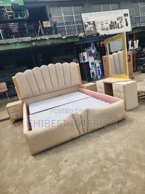 Luxury 6by7 Complete Set of Cream Coloured Padded Bed