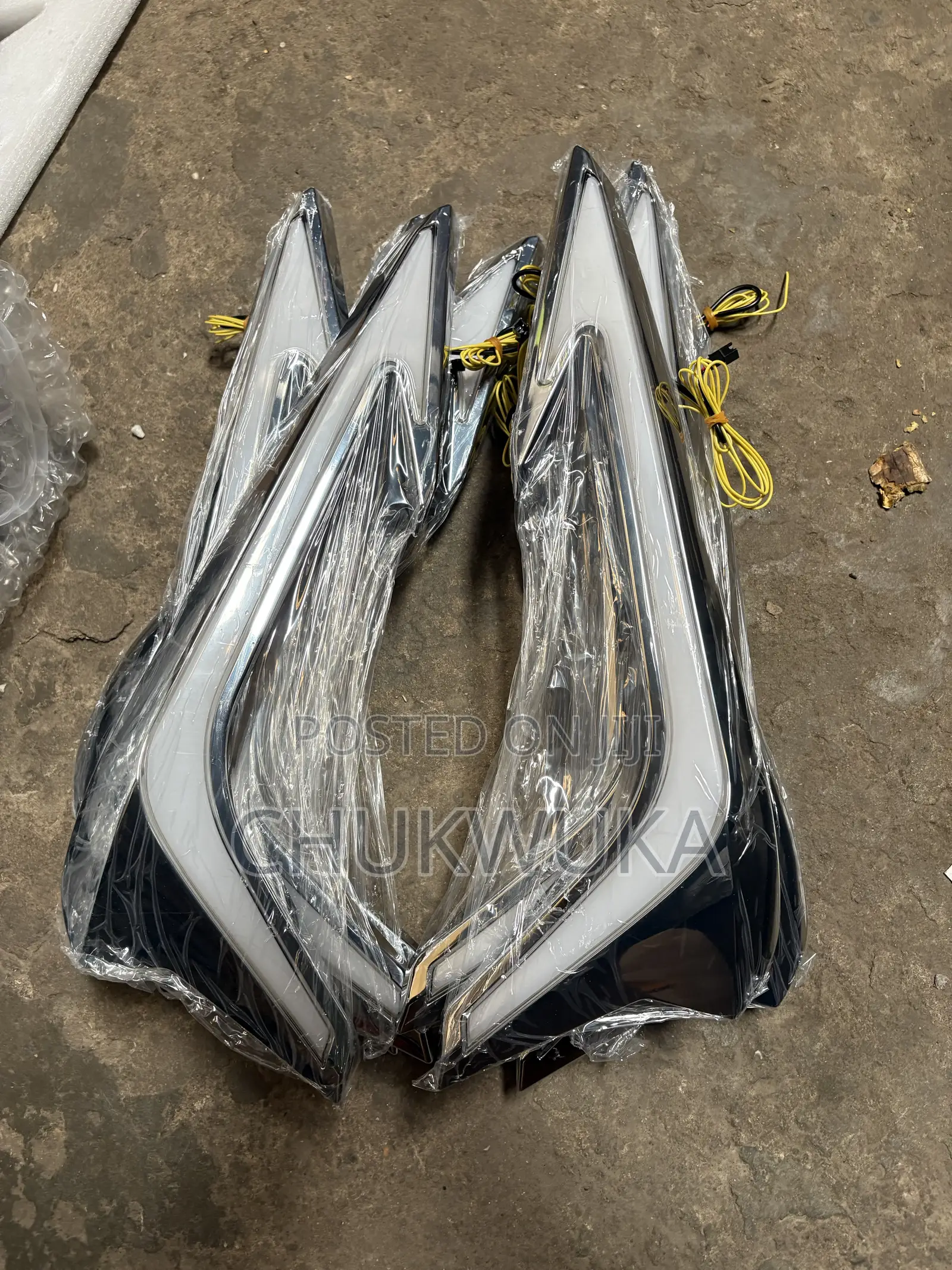Spoiler Light Prado 