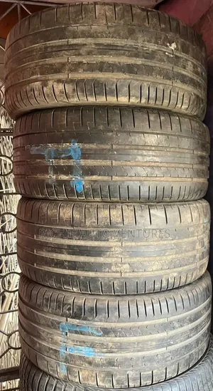 265/35r22 Continental Tire With Current Date.