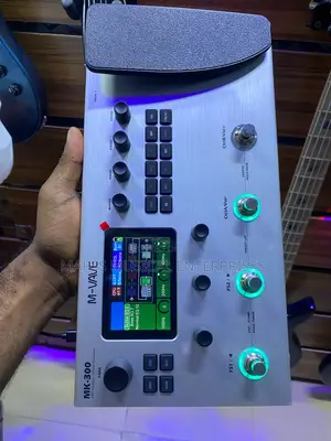 M-Vave Mk-300 Guitar and Bass Multi-Effects Processor.