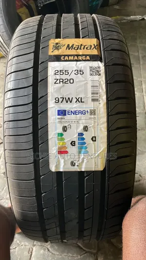 Brand New 255/35r20 Tire.
