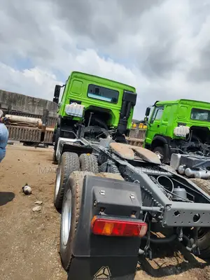 Clean Registered Howo Truck Head 10 Tyres