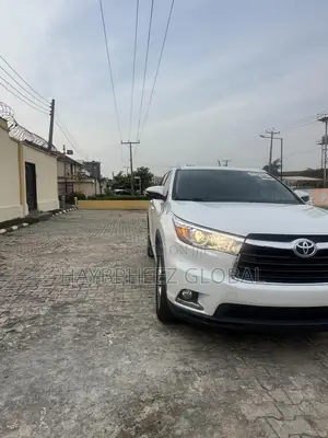 Toyota Highlander Limited 4dr SUV AWD (3.5L 6cyl 6A) 2014 White