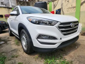 Hyundai Tucson Limited AWD 2019 White