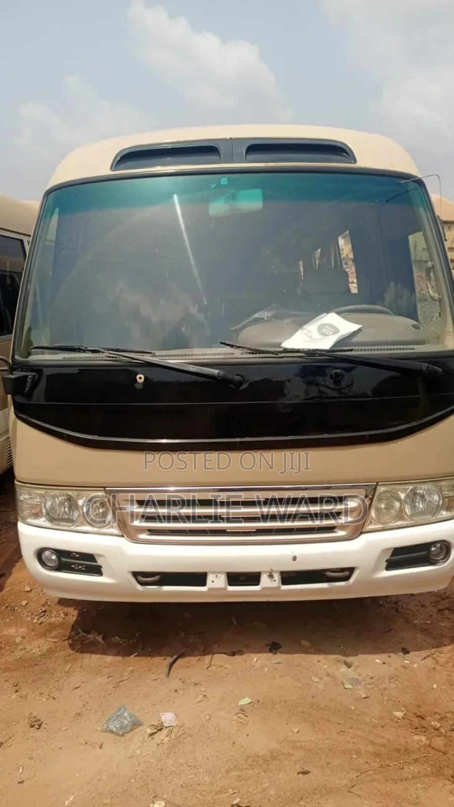 Toyota Coaster 2010 Gold