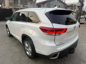 Toyota Highlander Limited 2019 Off white