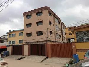 3bdrm House in Toyin Street for sale