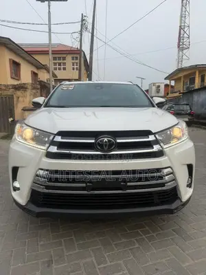 Toyota Highlander Limited 2019 Off white