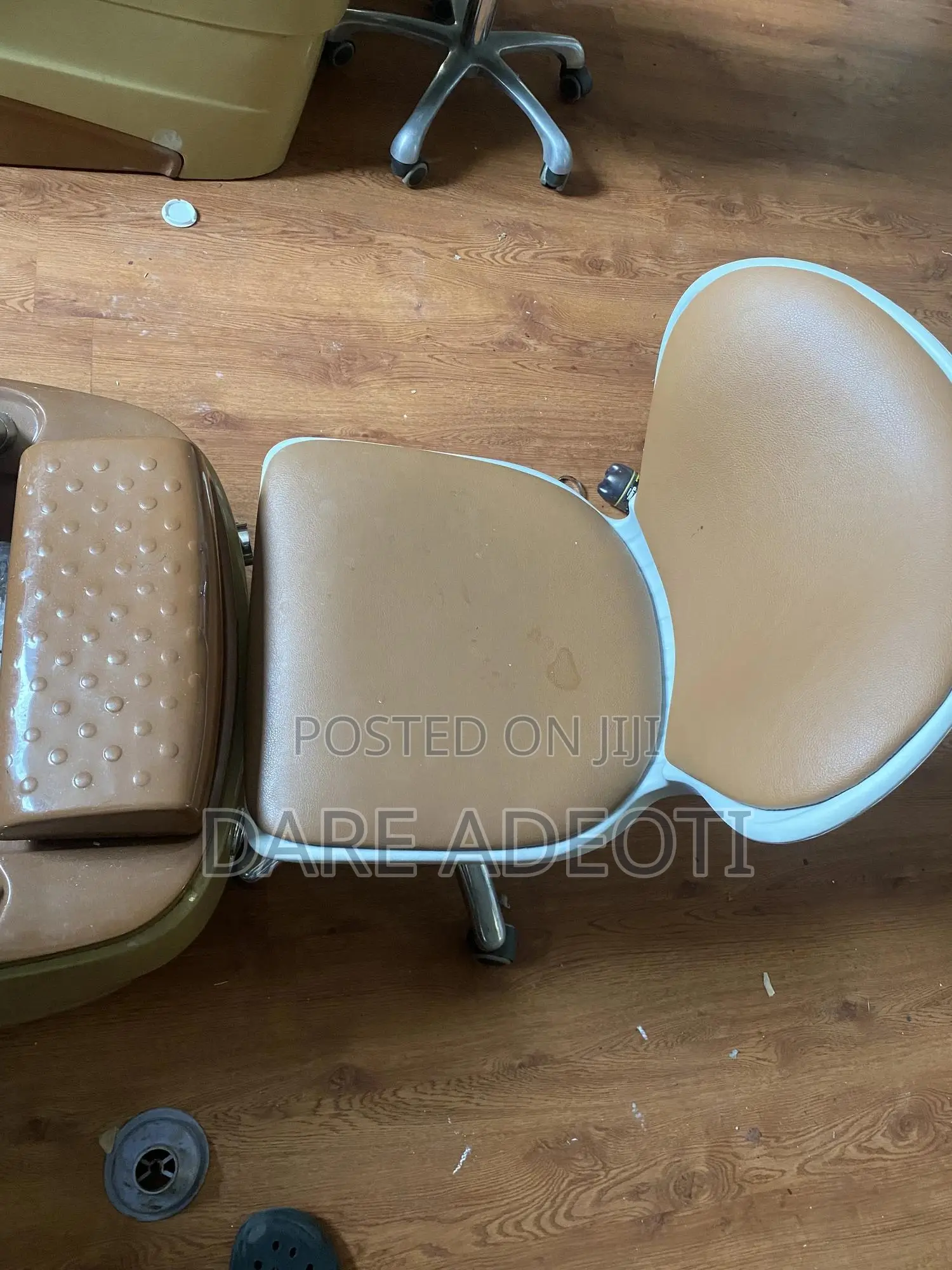 Pedicure Sit and Chair