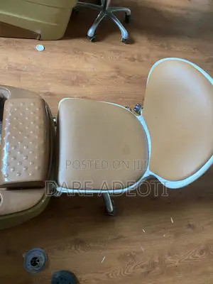 Pedicure Sit and Chair