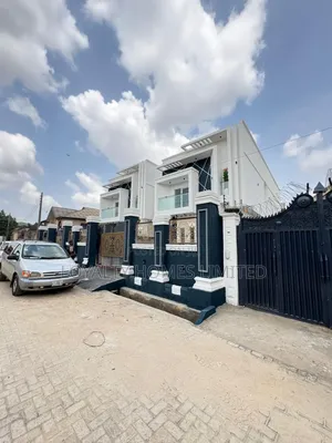 5bdrm House in Amazing Grace Estate, Oko-Oba for sale