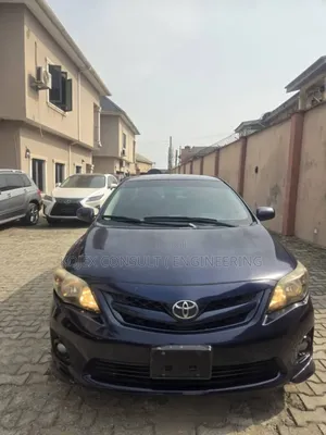 Toyota Corolla S Special Edition 4dr Sedan (1.8L 4cyl 4A) 2013 Blue