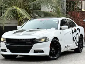 Dodge Charger SXT AWD 2016 White