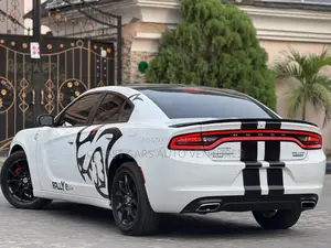 Dodge Charger SXT AWD 2016 White