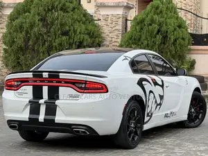 Dodge Charger SXT AWD 2016 White