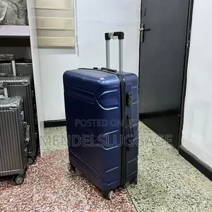 Dark Blue Hard-Shell Spinner Suitcase With Telescopic Handle