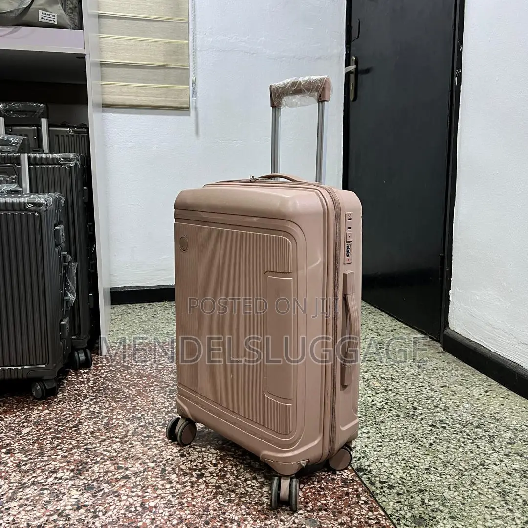 Pink Hard-Shell Spinner Suitcase With Telescopic Handle
