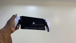 Open Box: Ps5 Slim Portal