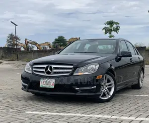 Mercedes-Benz C300 Sport 4Matic Sedan AWD (3.5L 6cyl 7A) 2013 Black