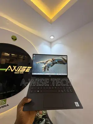 Laptop Dell XPS 13 7390 16GB Intel Core I7 SSD 256GB