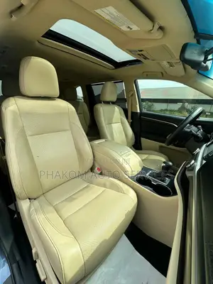 Toyota Highlander Limited V6 4x2 (3.5L 6cyl 6A) 2016 Blue