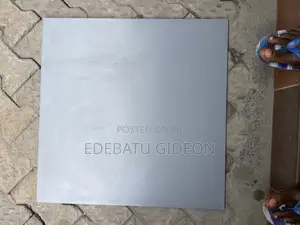 60x60 Tiles