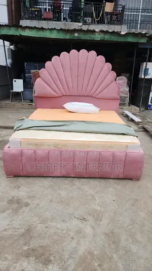 Luxury 6by6 Brand New Bed Stand Made With Topnotch Materials