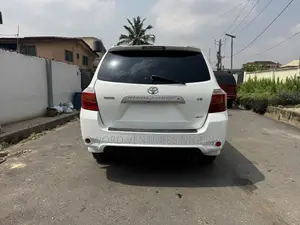 Toyota Highlander Limited 2009 White