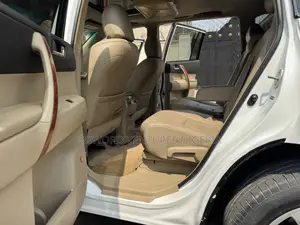 Toyota Highlander Limited 2009 White