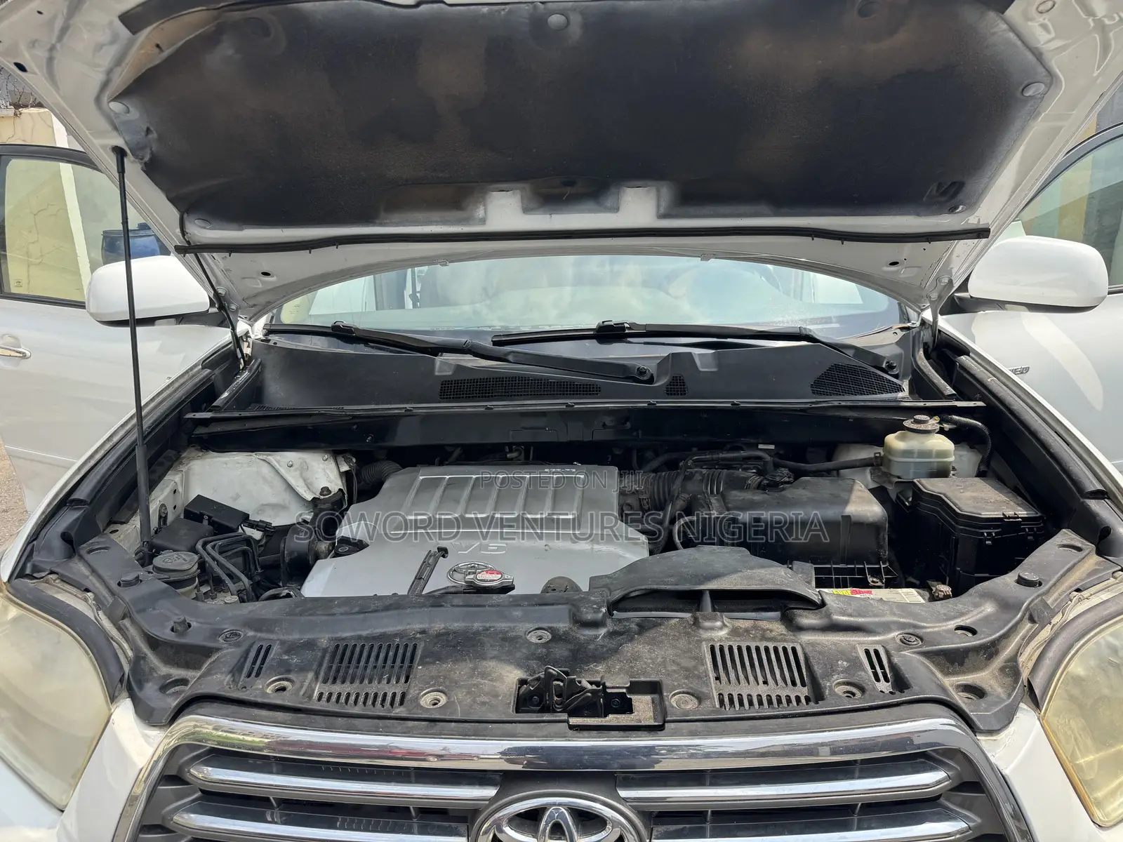 Toyota Highlander Limited 2009 White