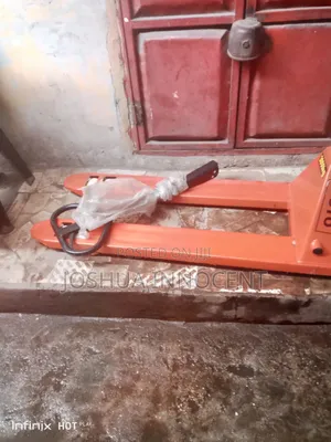 Pallets Truck