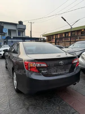 Toyota Camry 2014 Gray