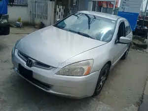 Honda Accord 2005 Silver