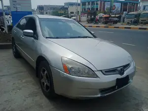 Honda Accord 2005 Silver