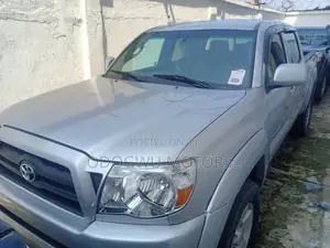 Toyota Tacoma Double Cab V6 Automatic 2011 Silver