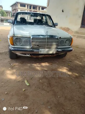 Mercedes-Benz 200E 1985 White