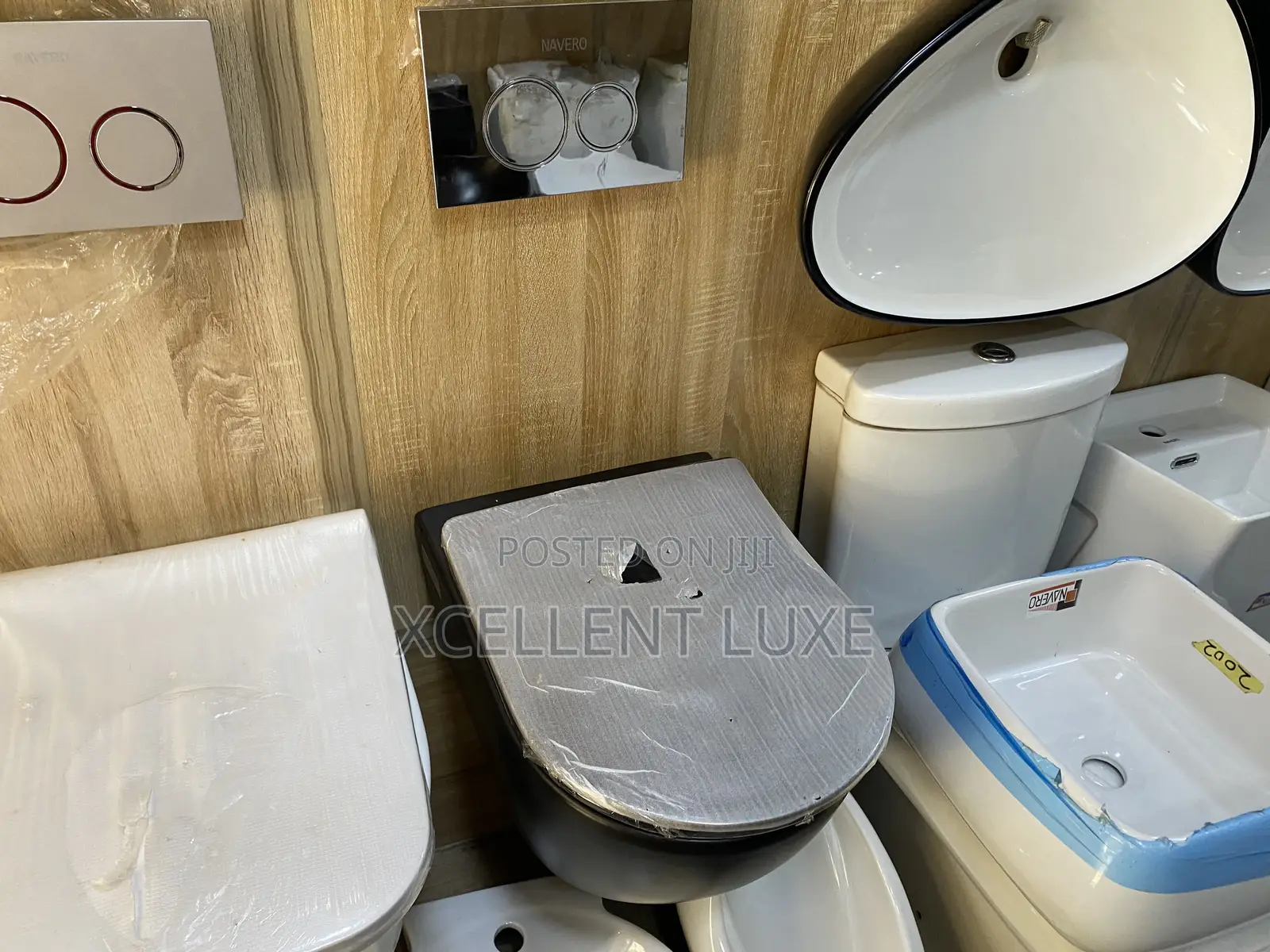 Black Conceal Wc Set