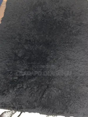 Faux 100% Fur Rug (5”7)